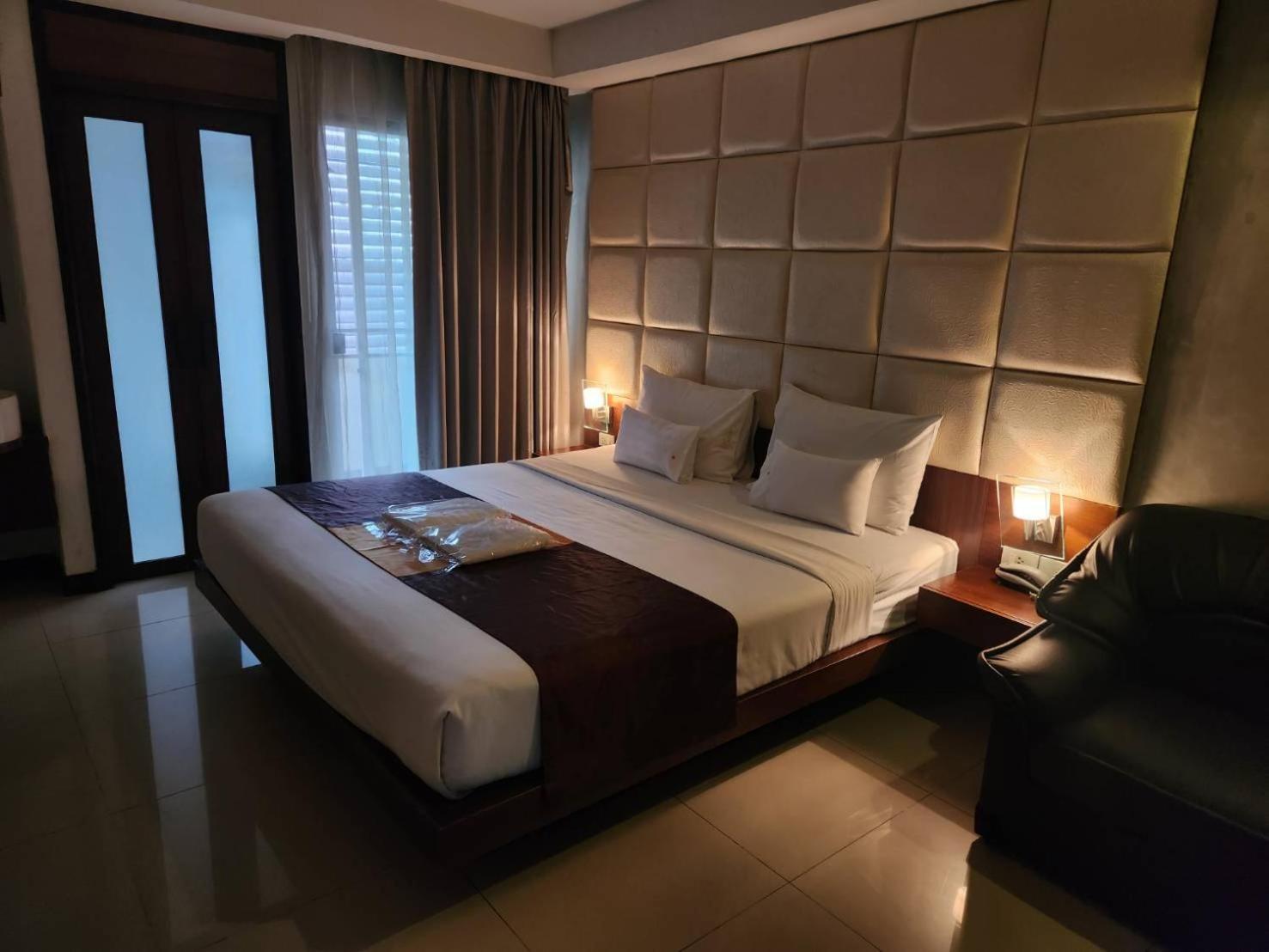Collection O The Bangkok Cha Cha Suite Εξωτερικό φωτογραφία