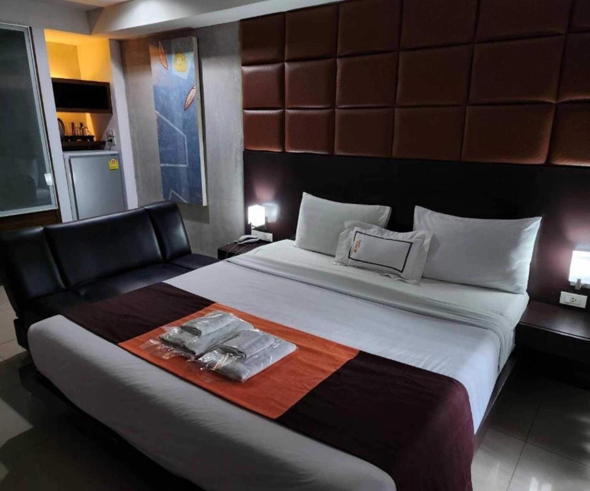 Collection O The Bangkok Cha Cha Suite Εξωτερικό φωτογραφία