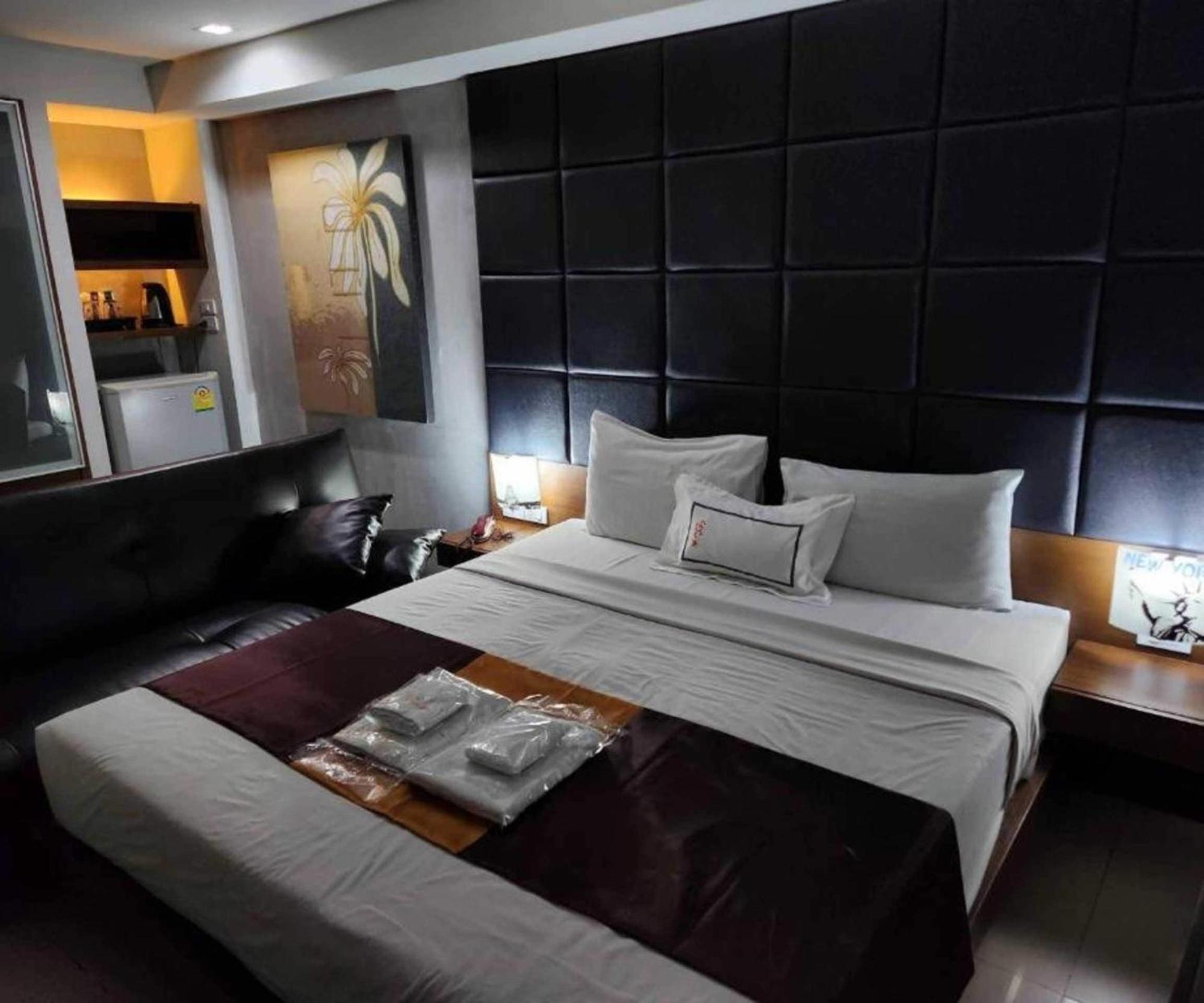 Collection O The Bangkok Cha Cha Suite Εξωτερικό φωτογραφία