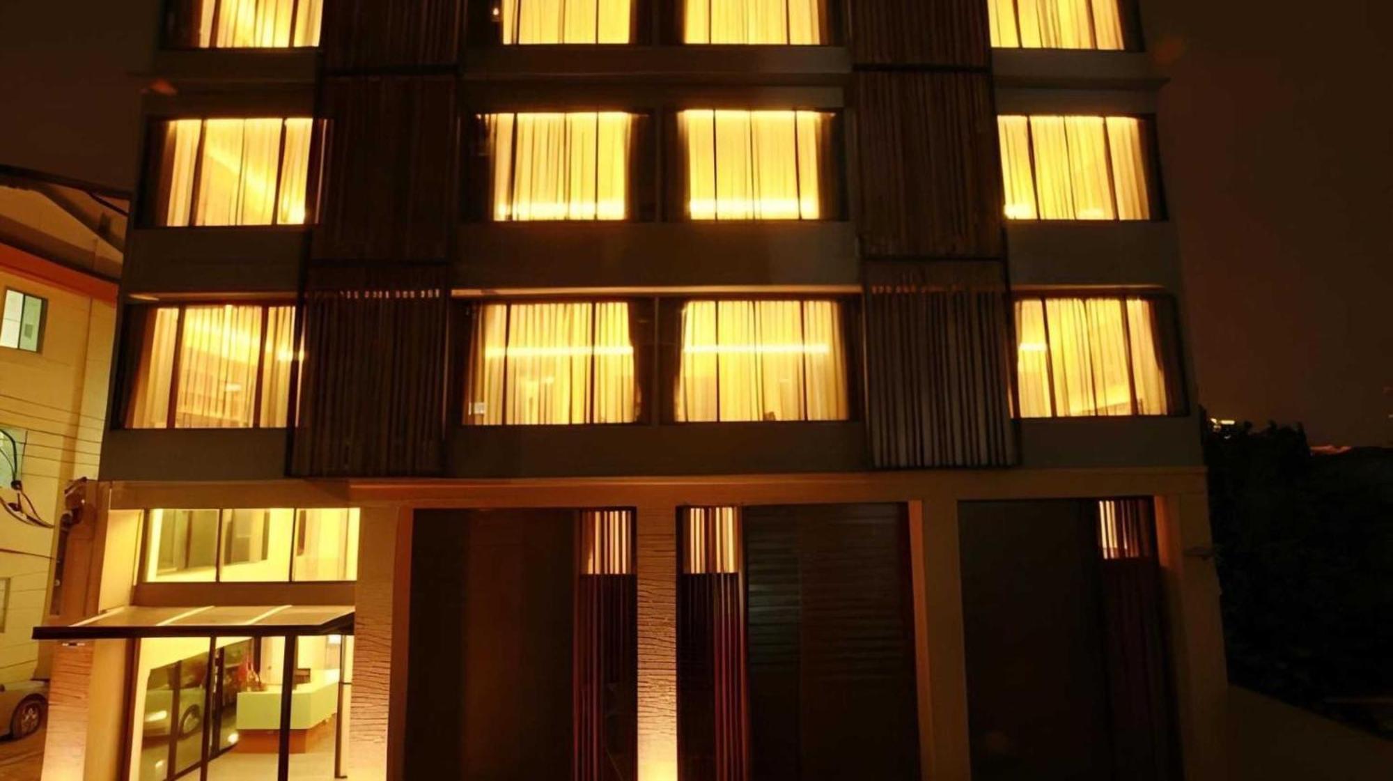 Collection O The Bangkok Cha Cha Suite Εξωτερικό φωτογραφία